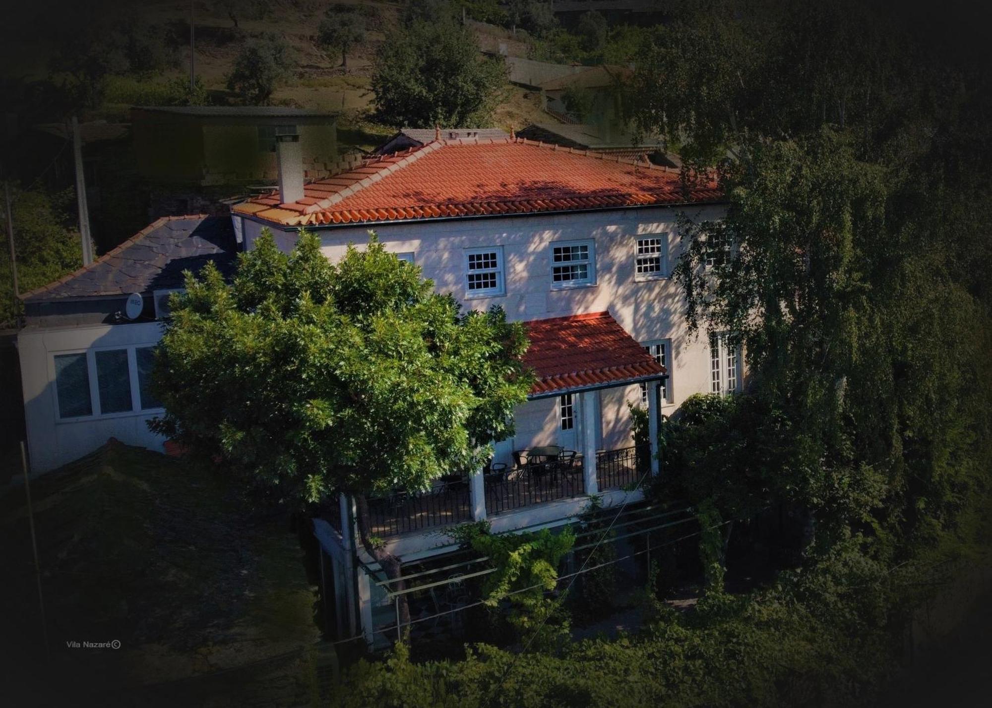 Vila Nazaré Bed and Breakfast Castro Daire Esterno foto